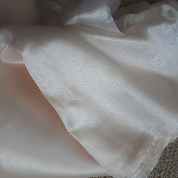 Luxurious wedding fabric 20 meters - Picture 2 of 6